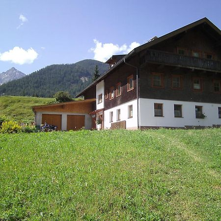 Ferienwohnung Gapp Elbigenalp Bagian luar foto
